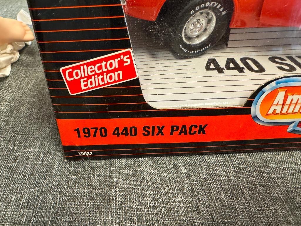 AMERICAN MUSCLE 1/18 DIE-CAST MODEL 1970 440 SIX PACK ISSUE # 2 - 4