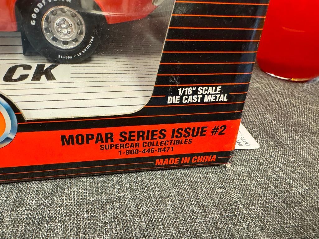AMERICAN MUSCLE 1/18 DIE-CAST MODEL 1970 440 SIX PACK ISSUE # 2 - 5