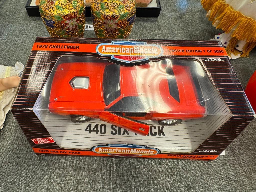 AMERICAN MUSCLE 1/18 DIE-CAST MODEL 1970 440 SIX PACK ISSUE # 2 - 6