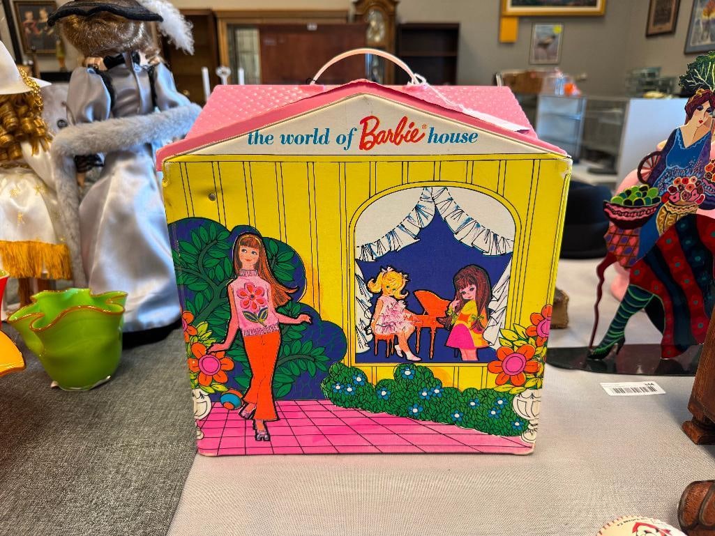 1966 THE WORLD OF BARBIE HOUSE BY MATTEL VINYL AND PLASTIC PLAYHOUSE - 2