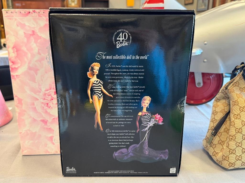 BARBIE COLLECTORS EDITION HOLLYWOOD LEGENDS KEN AS HENRY HIGGINS AND 40TH ANNIVERSARY BARBIE - 5