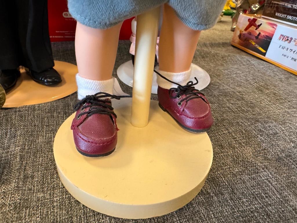 VINYL, COMPOSITE, AND PORCELAIN DOLLS EFFANBEE AND ELKE HUTCHENS DOLLS - 4