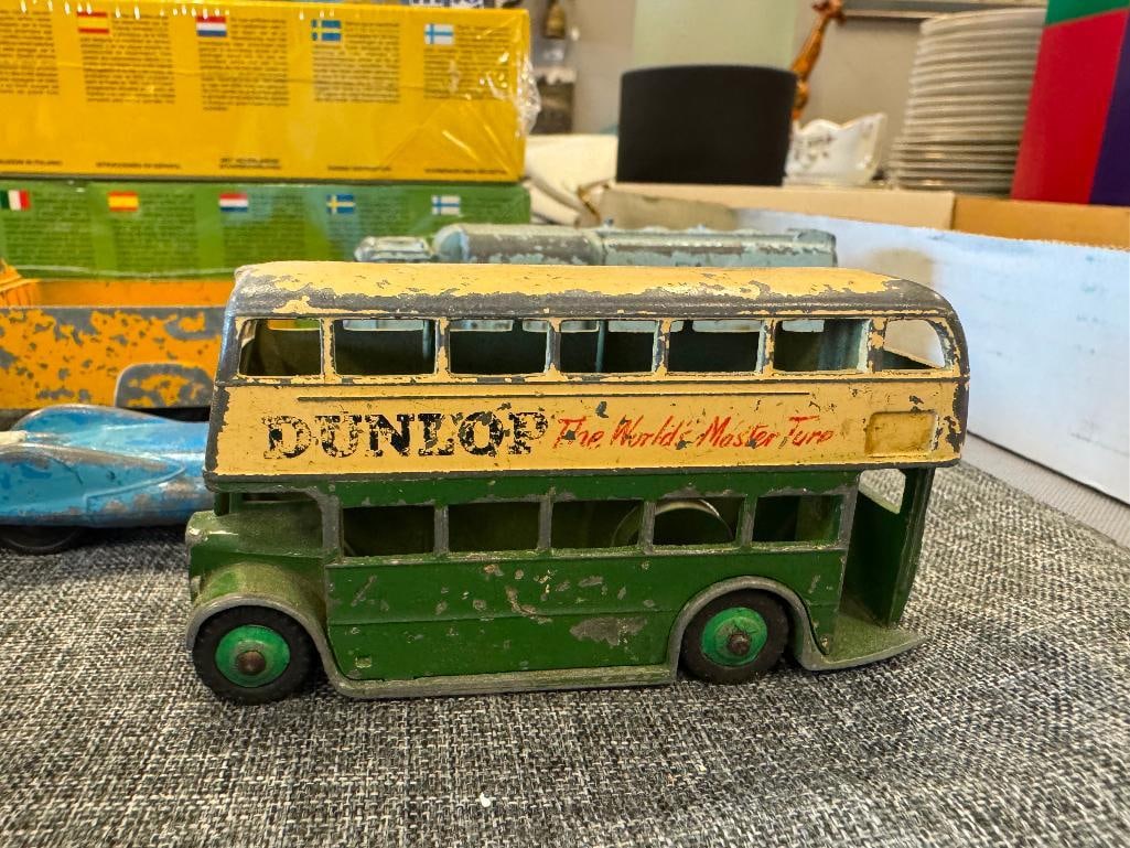 VINTAGE DINKY, CORGI, AND TOOTSIE TOY DIE-CAST CARS - 3