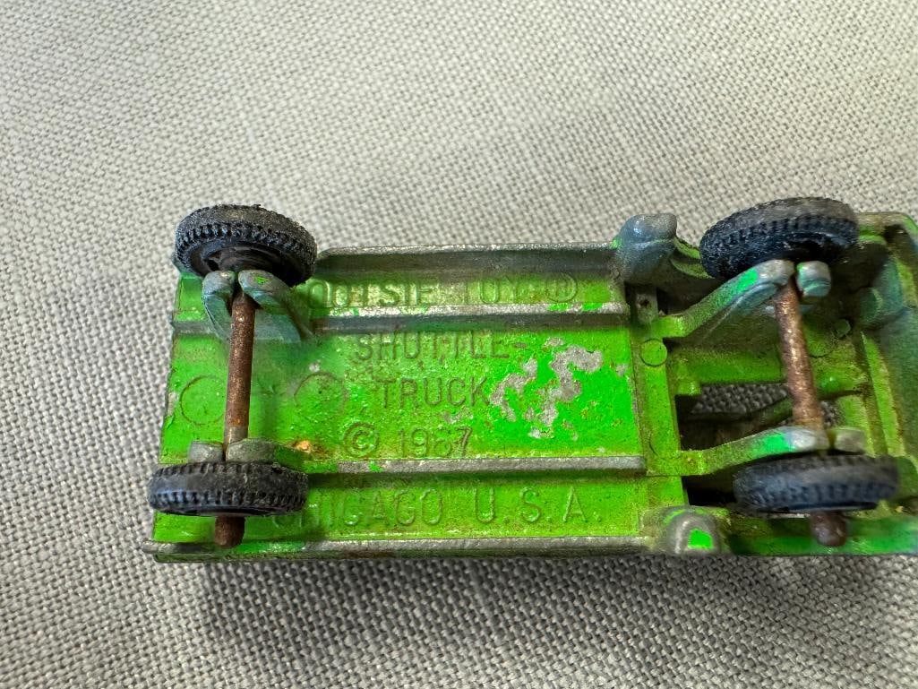 VINTAGE LESNEY, HOTWHEELS, TOOTSIE TOY, TOMICA, DINKY DIE-CAST 1/6 SCALE TOY CARS - 14