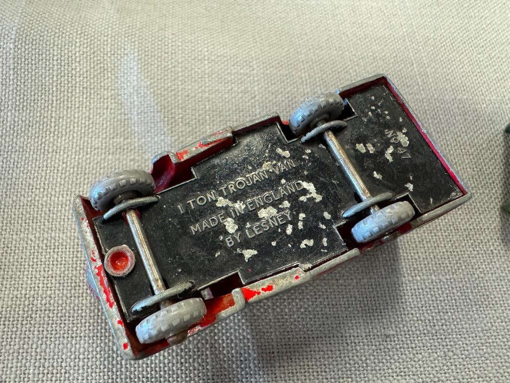 VINTAGE LESNEY, HOTWHEELS, TOOTSIE TOY, TOMICA, DINKY DIE-CAST 1/6 SCALE TOY CARS - 15