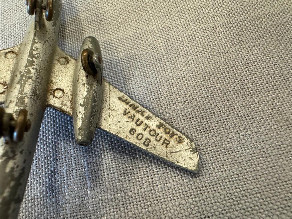 VINTAGE LESNEY, HOTWHEELS, TOOTSIE TOY, TOMICA, DINKY DIE-CAST 1/6 SCALE TOY CARS - 18