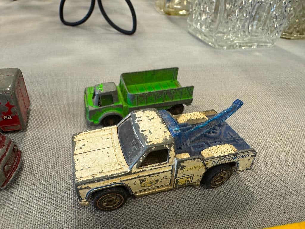 VINTAGE LESNEY, HOTWHEELS, TOOTSIE TOY, TOMICA, DINKY DIE-CAST 1/6 SCALE TOY CARS - 4