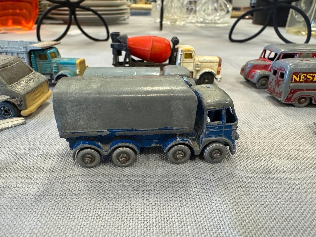 VINTAGE LESNEY, HOTWHEELS, TOOTSIE TOY, TOMICA, DINKY DIE-CAST 1/6 SCALE TOY CARS - 7