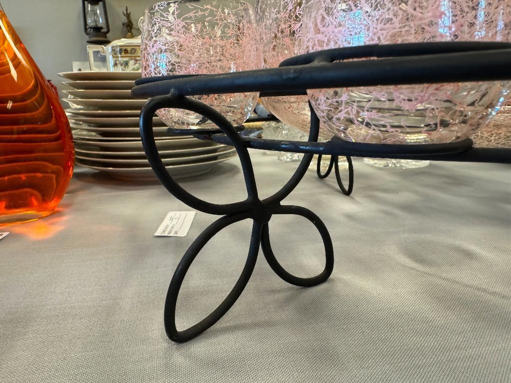 CLEAR GLASS AND PINK PLATTER PUNCHBOWL AND MUGS WITH BLACK METAL WIRE STAND AND ACRYLIC LADDLE - 8