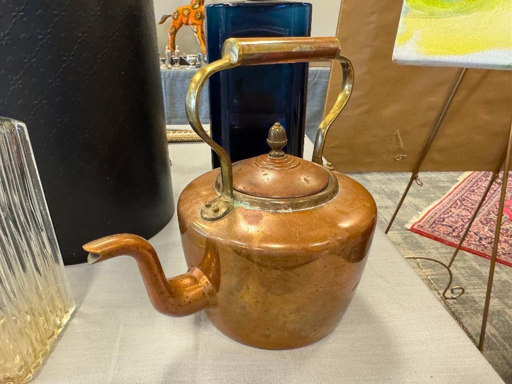 20TH CENTURY COPPER TEA KETTLE WITH BRASS HANDLE - 2