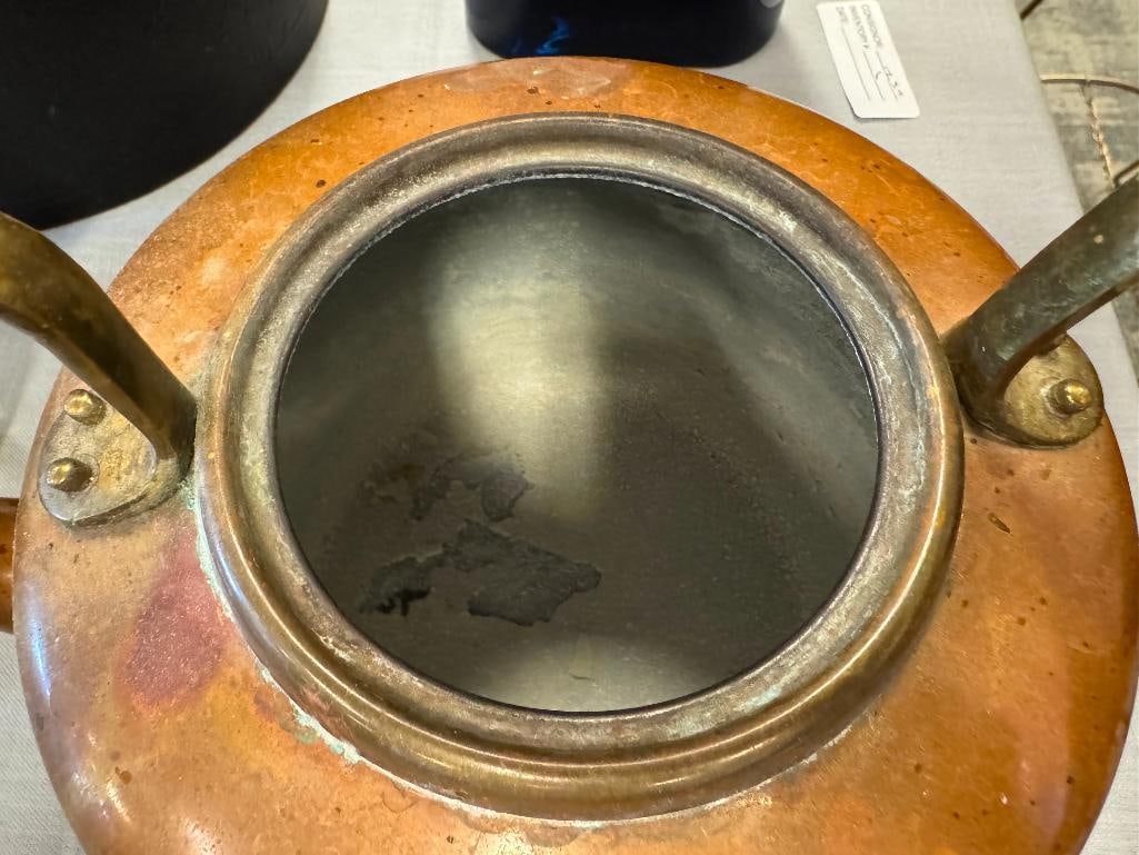 20TH CENTURY COPPER TEA KETTLE WITH BRASS HANDLE - 6