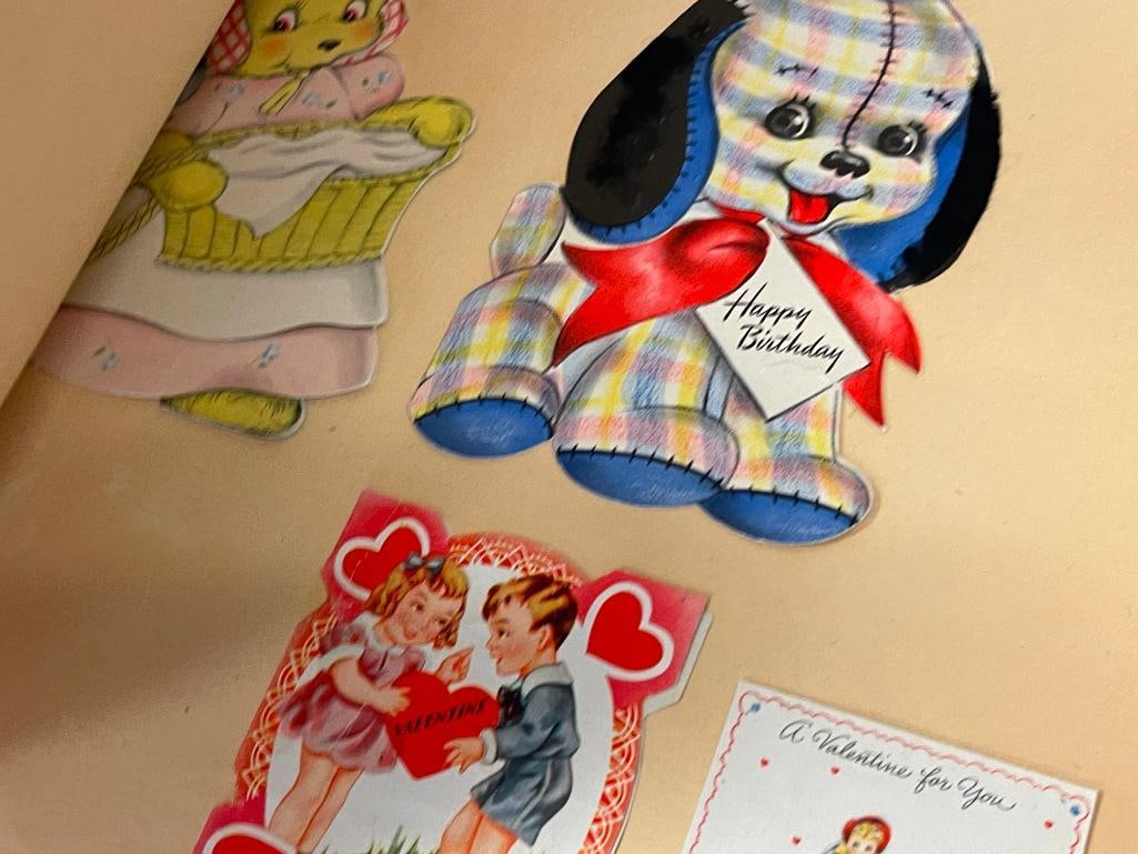 20TH CENTURY LEATHER EMBOSSED SCRAP BOOK FILLED WITH GREETING CARDS VALENTINES, BIRTHDAY, EASTER - 11