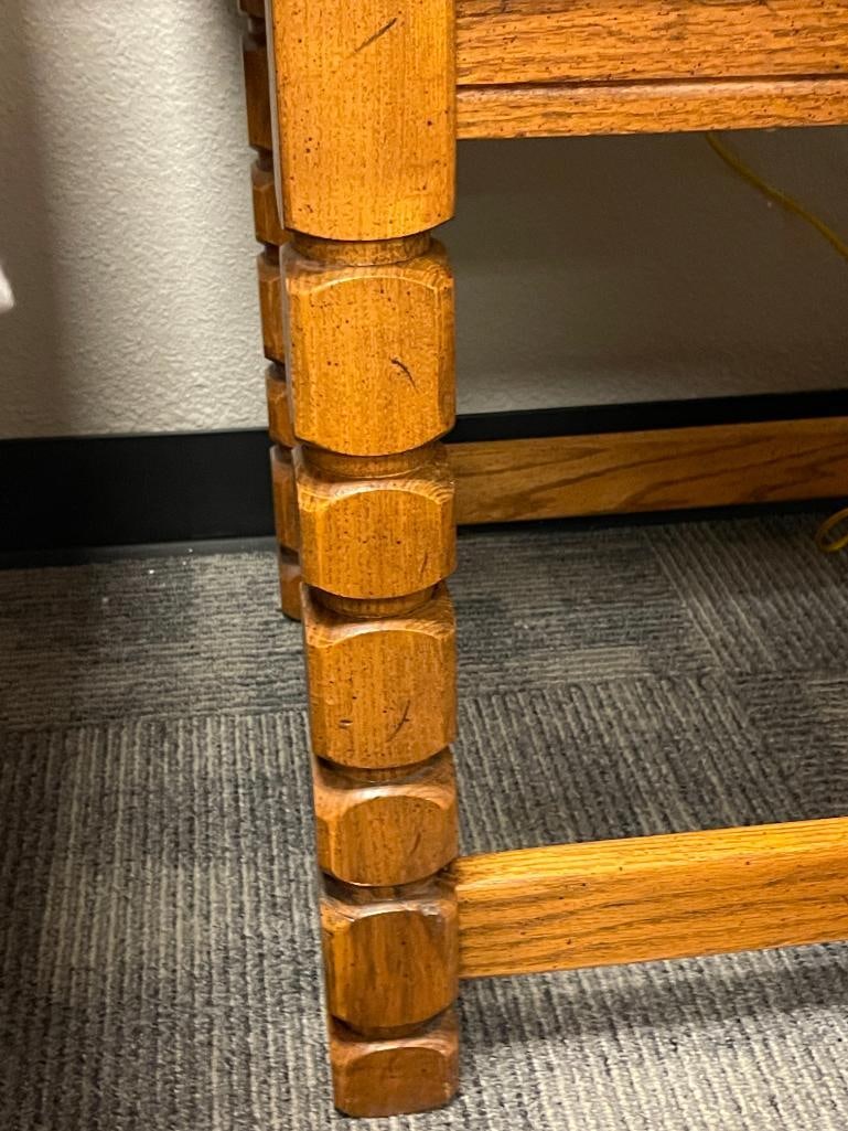 COLONIAL STYLE RECTANGULAR OAK SIDE TABLE - 4