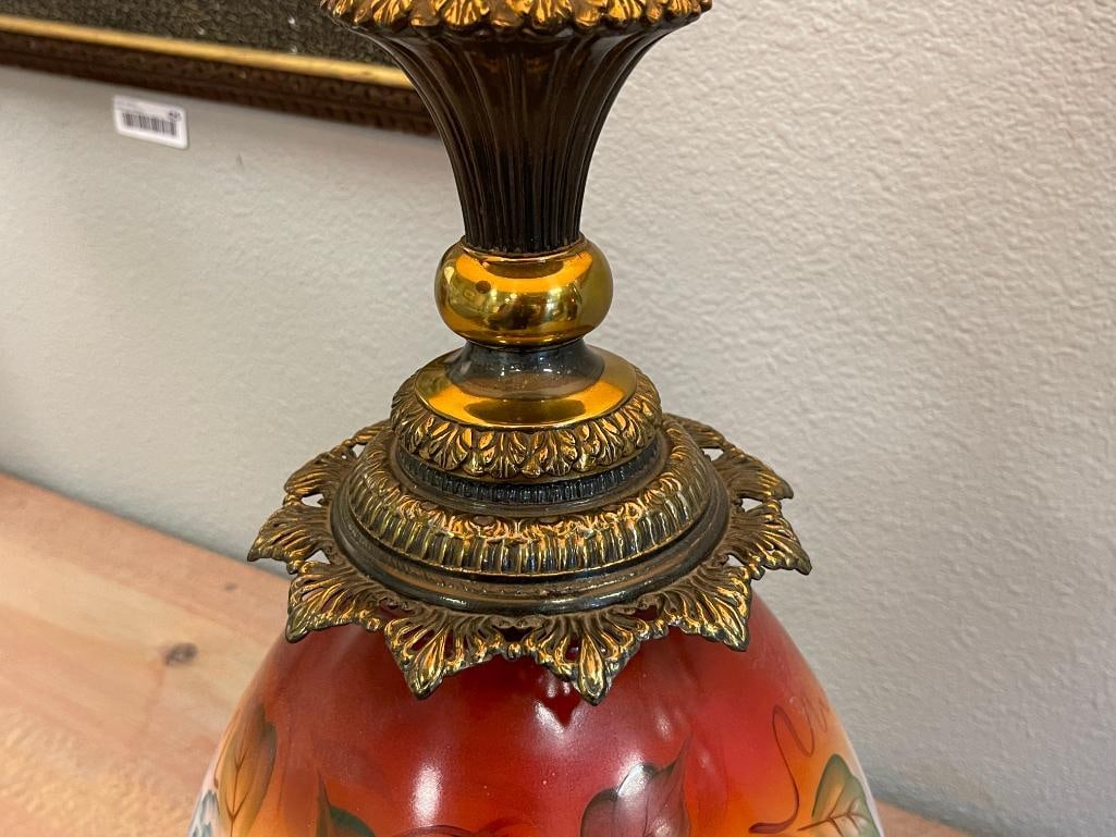 20TH CENTURY PAINTED GLASS LAMP WITH FLORAL DESIGN WITH BRASS FOOTED BASE - 5