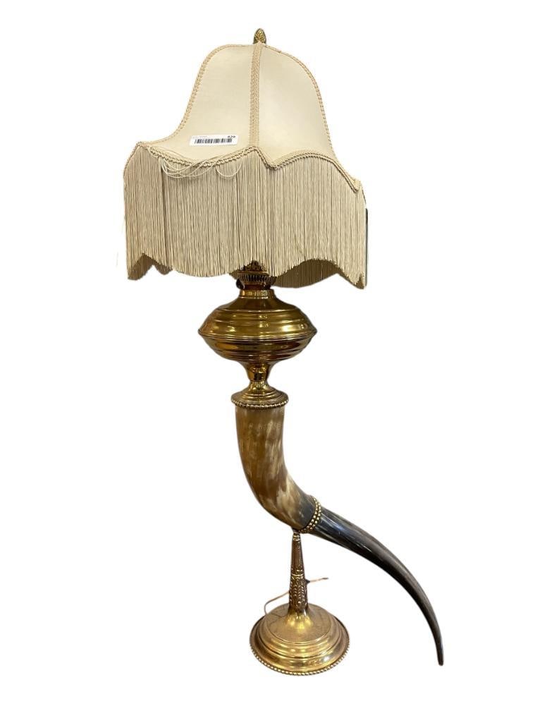 1970'S UNIQUE BRASS AND LARGE STEERHORN TABLE LAMP POSSIBLY CHAPMAN MANUFACTURING (1 of 9)