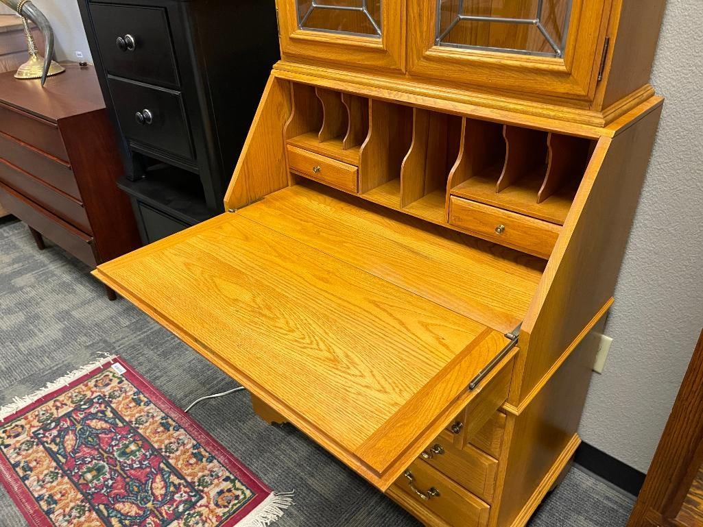 ETHAN ALLEN OAK DROP FRONT SECRETARYS DESK WITH BOOKCASE TOP - 5