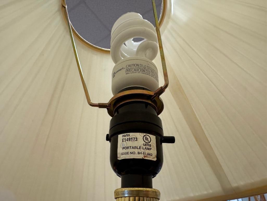 STIFFEL STYLE BRASS CANDLESTICK STYLED TABLE LAMP - 9