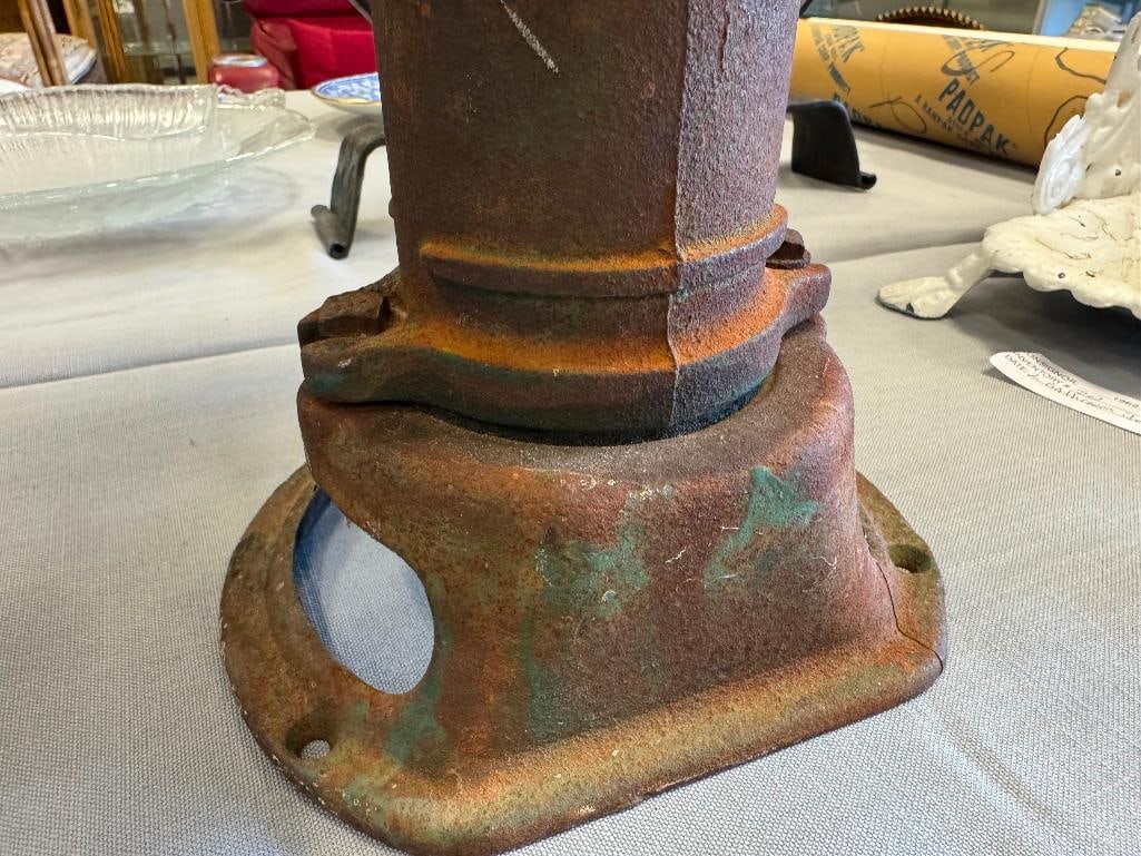 ANTIQUE CAST IRON PETERS PUMP CO. OF DAVENPORT, IOWA MOUNTABLE WATER PUMP - 5