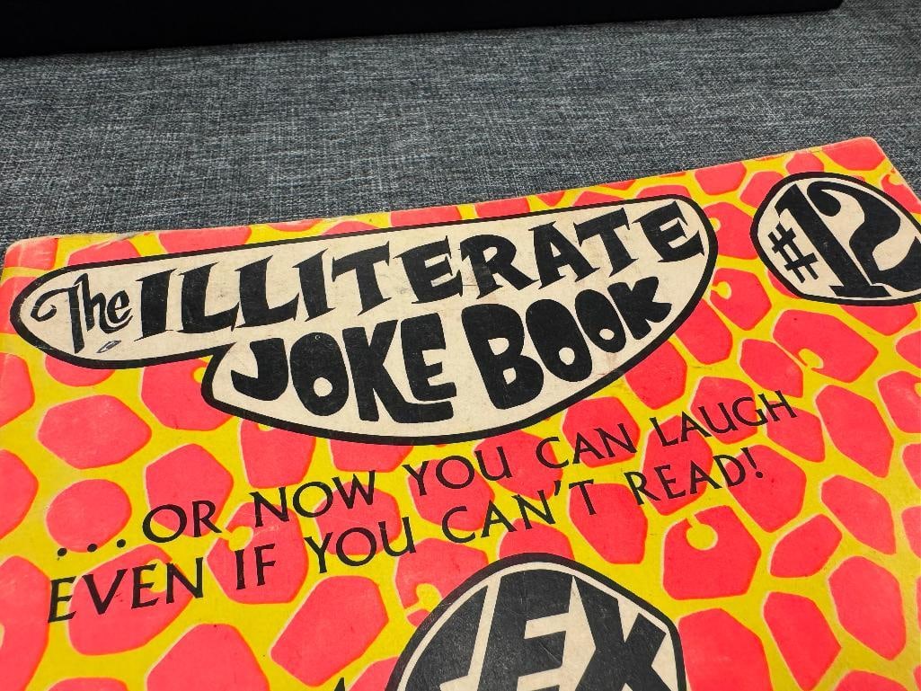 1969 " THE ILLITERATE JOKE BOOK #12 " A SEX TO SEXTY SPECIAL BY SRI PUBLISHING - 3