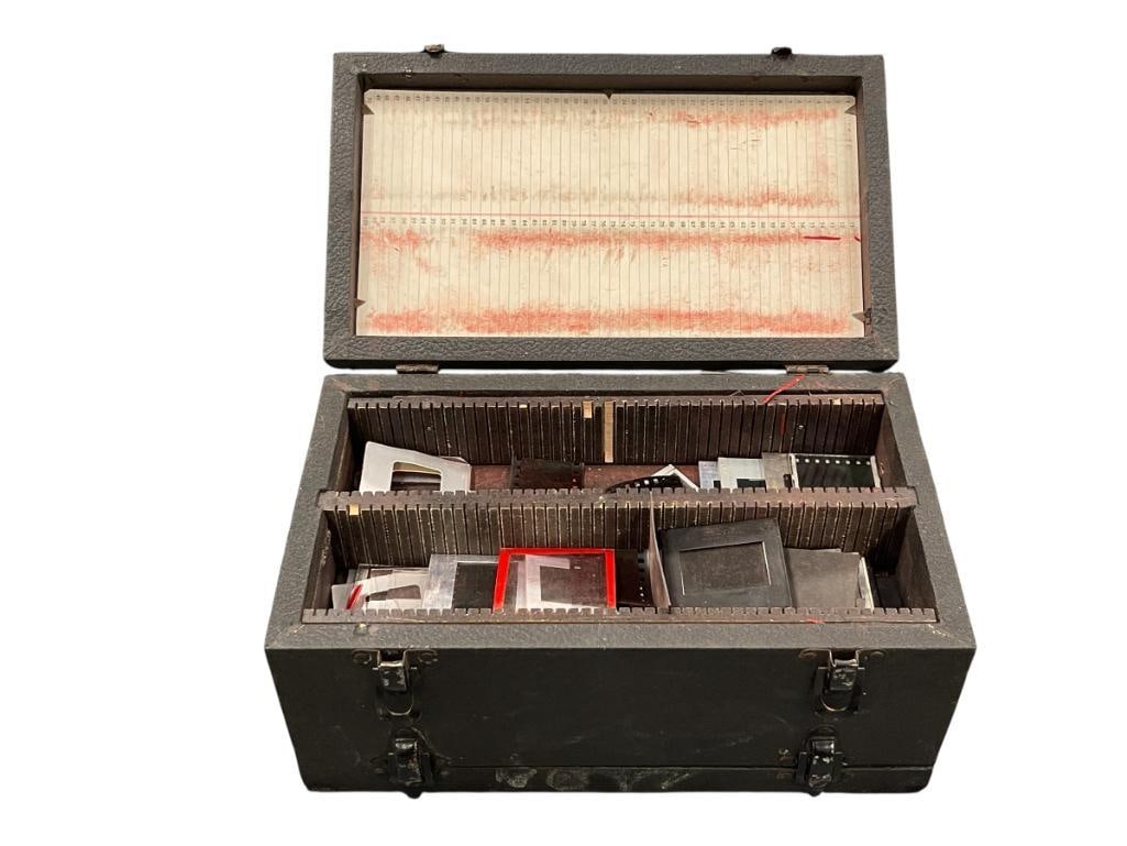 VINTAGE PHOTO SLIDE CASE FILLED WITH EARLY KODAK COLORED FILM SLIDES FROM THE 1930'S (1 of 11)