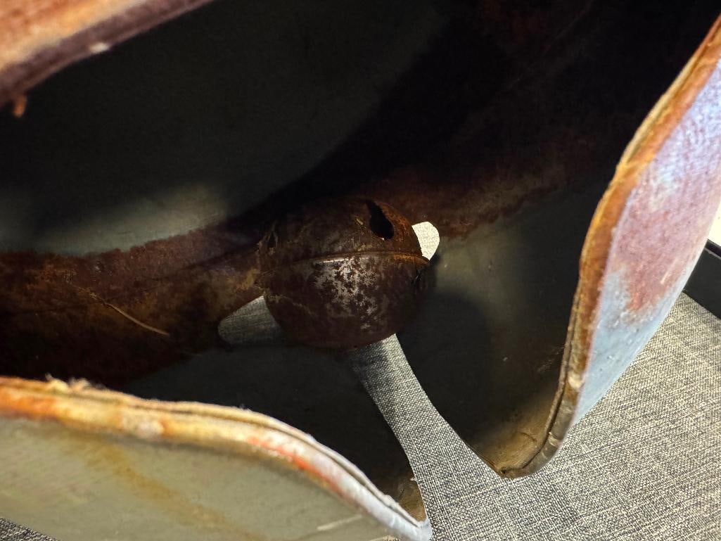 PAIR OF VINTAGE RUSTIC LARGE JINGEL BELLS WITH ROPE TIES - 5