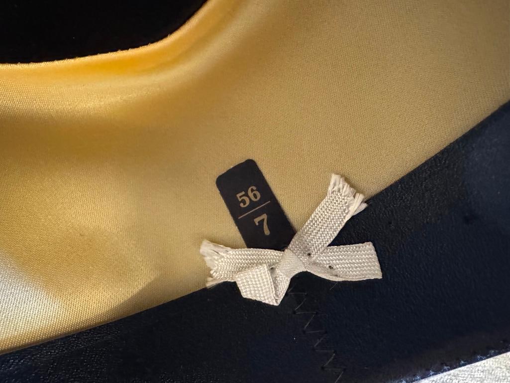 VINTAGE STETSON ROYAL DE LUXE FELT HAT WITH FEATHER ACCENT ON HAT BAND - 5