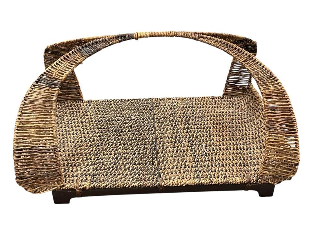 DECORATIVE WOVEN FLAT BASKET SERVING TRAY WITH HANDLE AND WOOD BASE FRAME (1 of 7)