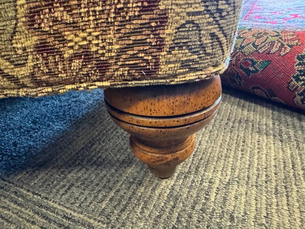 ETHAN ALLEN DESIGNER TRADITIONAL STYLE UPHOLSTERED ACCENT CHAIR FEATURING BROCADE FABRIC - 8