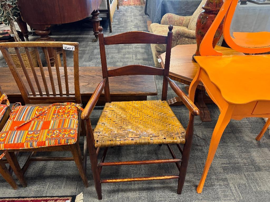 ANTIQUE WOOD ARMCHAIR WITH HAND WOVEN RUSH SEAT AND LADDER BACK - 3