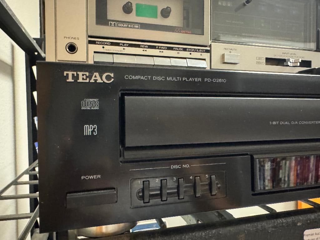 TEAC COMPACT DISC MULTI PLAYER PD-D2610 AND STUDIO STANDARD BY FISHER STEREO CASSETTE DECK - 5