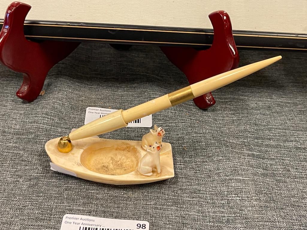 VINTAGE EARLY 20TH CENTURY INUIT CARVED DESK PEN HOLDER WITH DOG FIGURES - 2