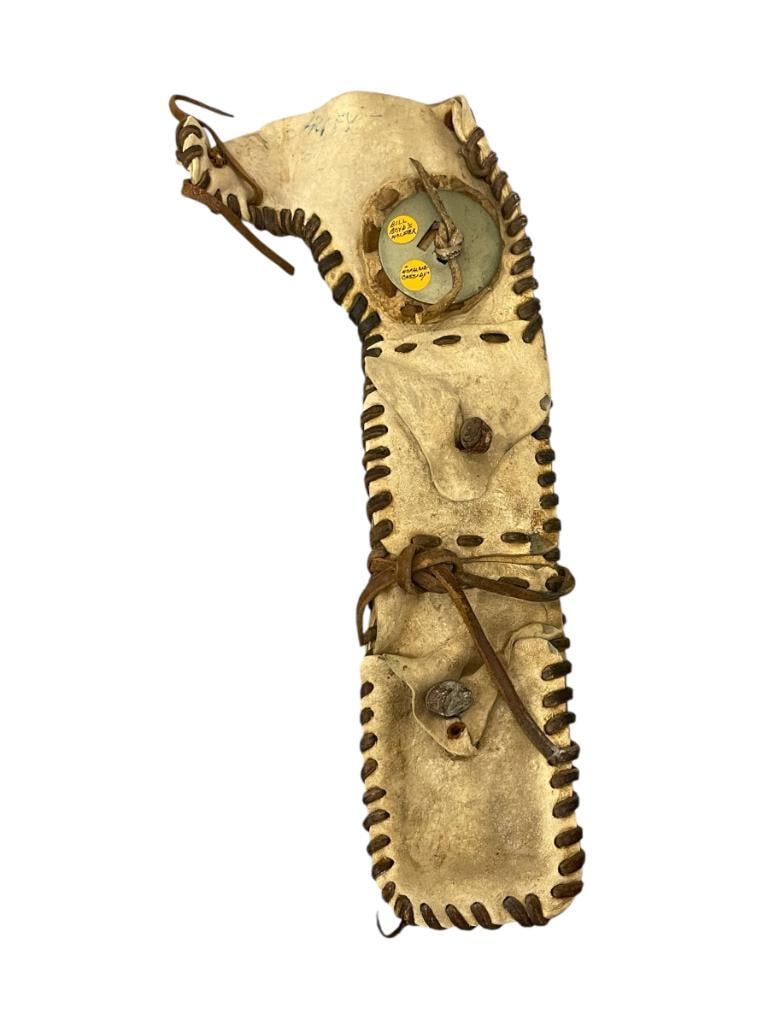 VINTAGE LEATHER LONG BARREL REVOLVER HOLSTER WITH TWO POUCHES AND SILVER CONCHO (1 of 10)