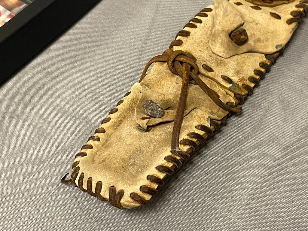 VINTAGE LEATHER LONG BARREL REVOLVER HOLSTER WITH TWO POUCHES AND SILVER CONCHO - 6