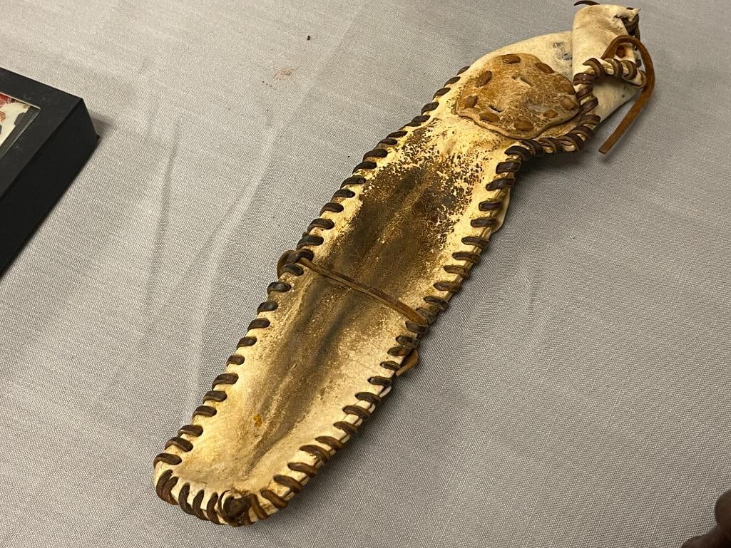 VINTAGE LEATHER LONG BARREL REVOLVER HOLSTER WITH TWO POUCHES AND SILVER CONCHO - 8