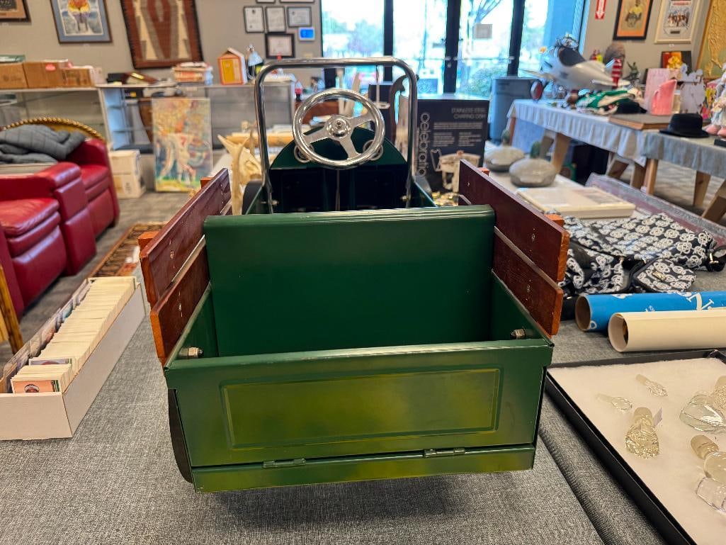 VINTAGE STYLED FORD MODEL PICKUP REPRODUCTION CHILDRENS PEDAL CAR - 7
