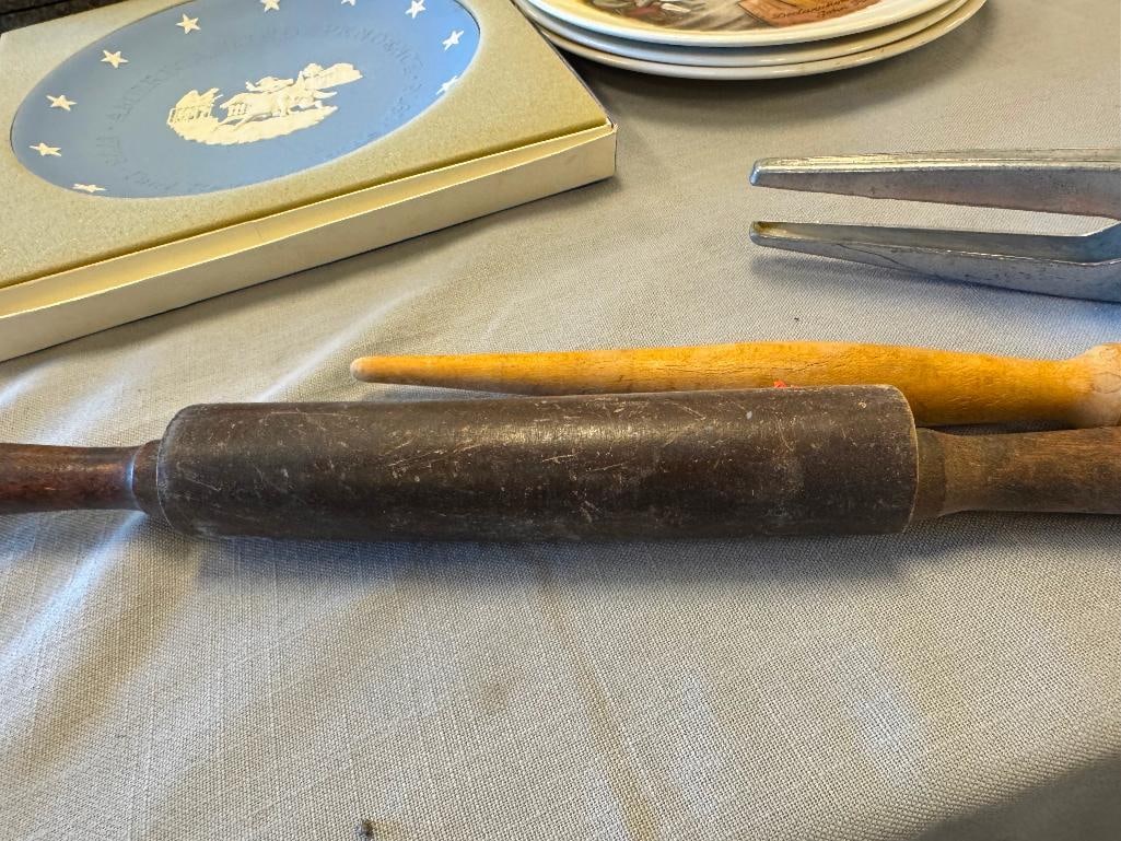 FOUR VINTAGE KITCHEN GADGETS MOULI GRATER, ICE CRUSHER, SMALL ROLLING PIN, AND WOOD MIXING STICK - 11