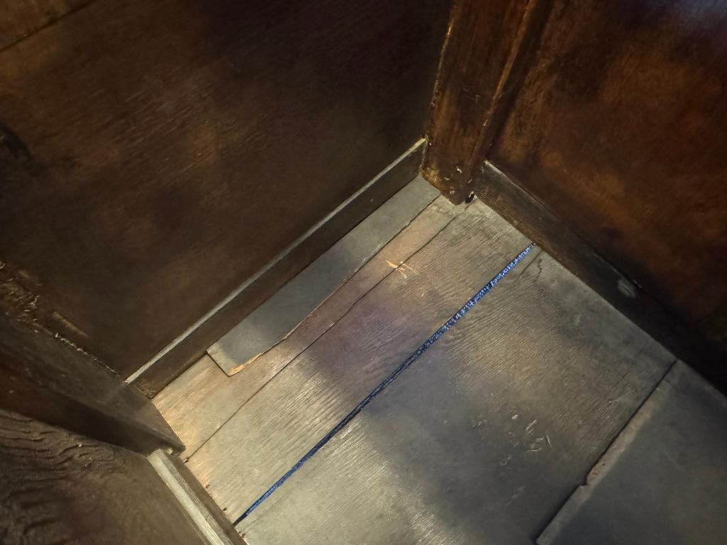 JACOBEAN STYLE HAND CRAFTED DOWRY CHEST CRAFTED FROM QUARTER SAWN OAK WITH FORGED HARDWARE - 10