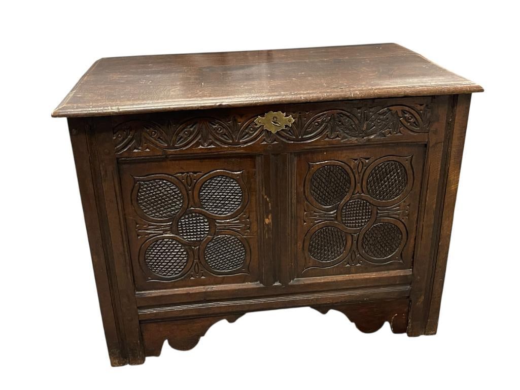 JACOBEAN STYLE HAND CRAFTED DOWRY CHEST CRAFTED FROM QUARTER SAWN OAK WITH FORGED HARDWARE (1 of 12)