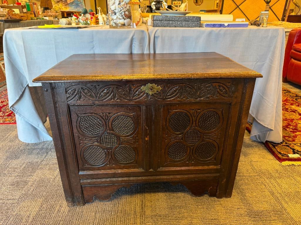 JACOBEAN STYLE HAND CRAFTED DOWRY CHEST CRAFTED FROM QUARTER SAWN OAK WITH FORGED HARDWARE - 2