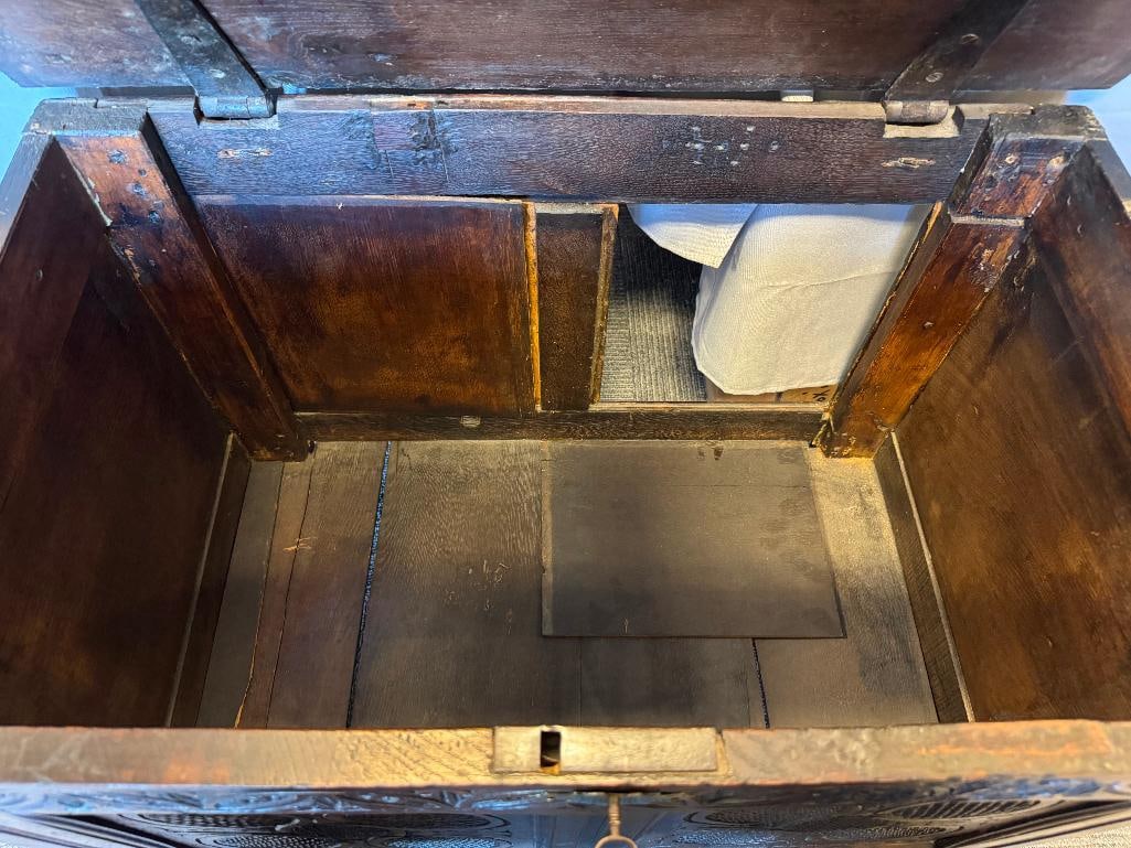 JACOBEAN STYLE HAND CRAFTED DOWRY CHEST CRAFTED FROM QUARTER SAWN OAK WITH FORGED HARDWARE - 8