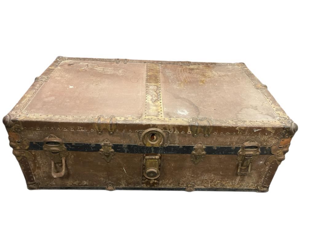 EARLY 20TH CENTURY STEAMER TRUNK (1 of 14)