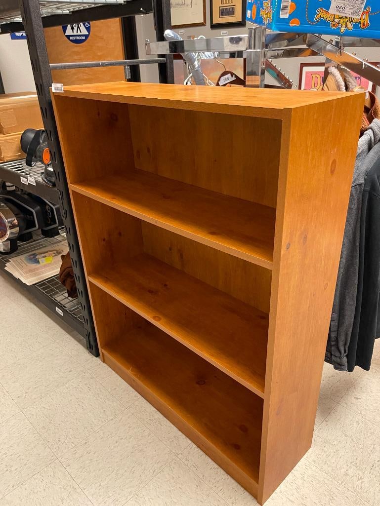 PINE PATTERN PRESSED WOOD THREE SHELF BOOKSHELF - 2