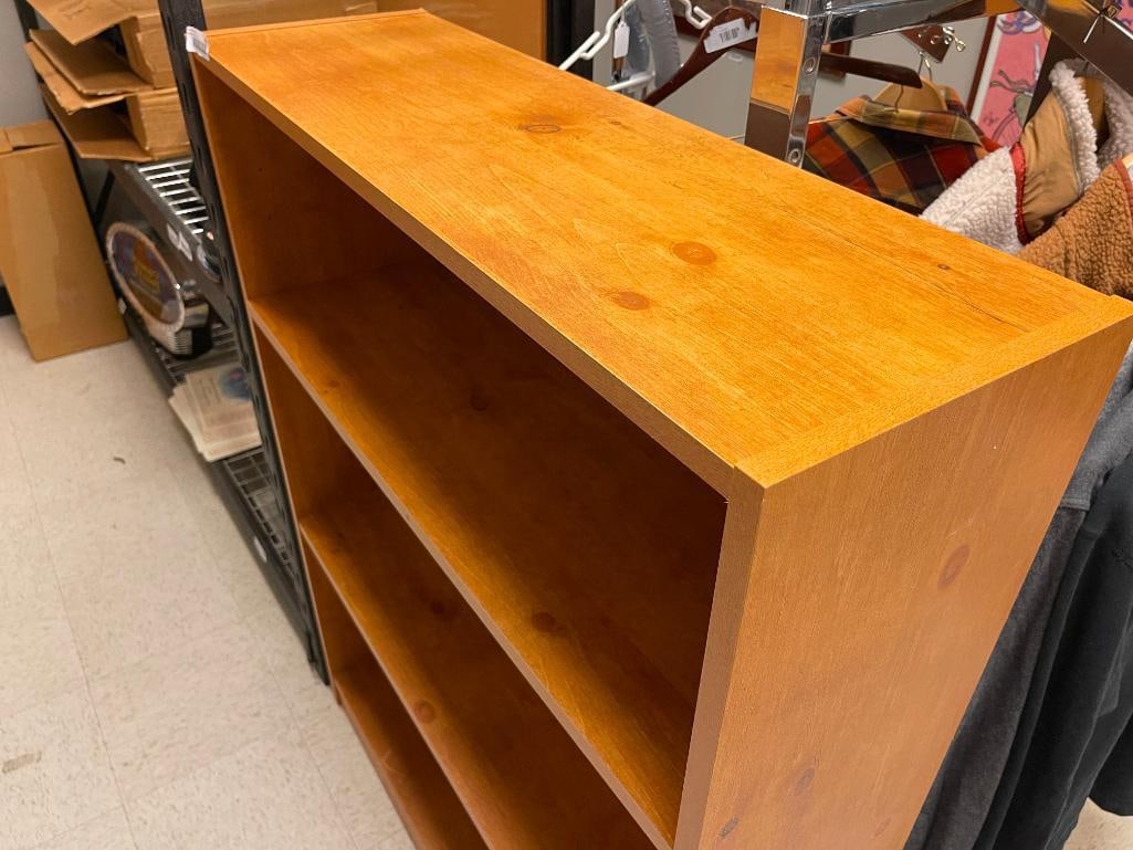 PINE PATTERN PRESSED WOOD THREE SHELF BOOKSHELF - 4