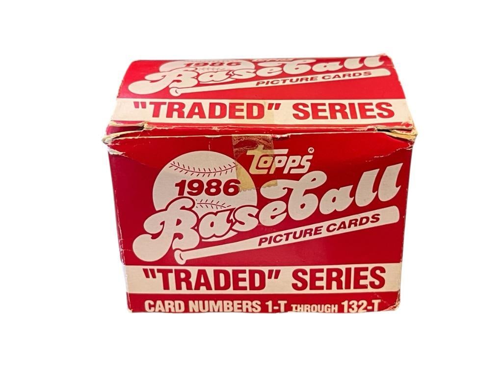 COMPLETE 1986 TOPPS TRADED BASEBALL CARD SET INCLUDES ORIGINAL BOX AND CHECKLIST CARD: INCLUDES PLAYERS SUCH AS KEN GRIFFEY, BO JACKSON, BARRY BONDS, JOSE CANSECO, WILL CLARK, AND MANY OTHERS, COLLECTION FROM A LOCAL RENO, NV DOCTOR AT RENOWN WHO RAN BIG LEAGUE SPRORTS MEDICINE BAS