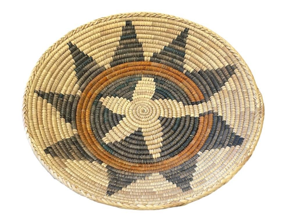 LARGE HAND WOVEN TRADITIONAL NAVAJO WEDDING BASKET (1 of 6)