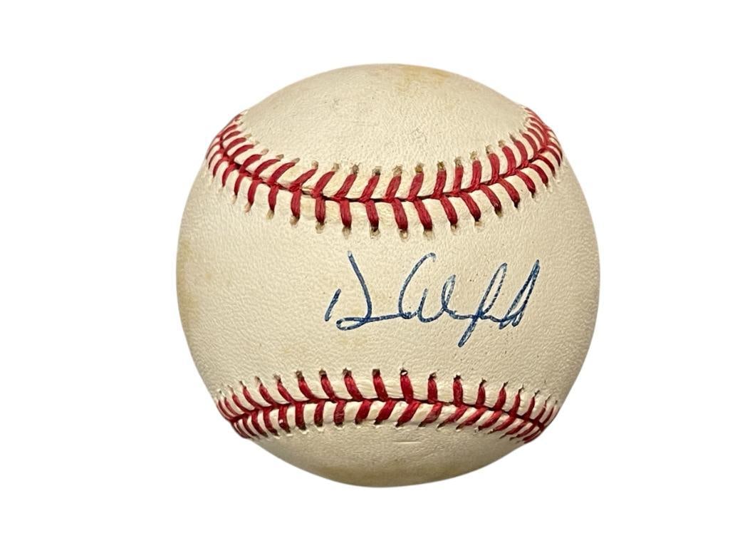 DAVE WINFIELD FORMER AMERICAN BASEBALL RIGHT FIELDER AUTOGRAPHED BASEBALL: WINFIELD (B. 1951) WAS A PITCHER AND CURRENT SPECIAL ASSISTANT TO THE MLB PLAYERS ASSOCIATION'S EXECUTIVE DIRECTOR, HIT OVER 460 HOME RUNS IN HIS CAREER, INDUCTED IN THE HALL OF FAME IN