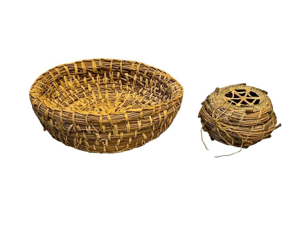 20TH CENTURY NATIVE AMERICAN HAND COILED PINE NEEDLE BASKETS (1 of 10)
