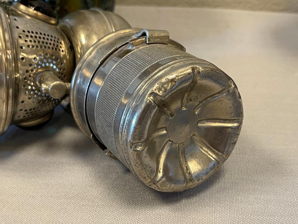 CIRCA 1900'S 20TH CENTURY MANUFACTURING CO. CARBIDE BICYCLE / MOTORCYCLE LAMP - 6
