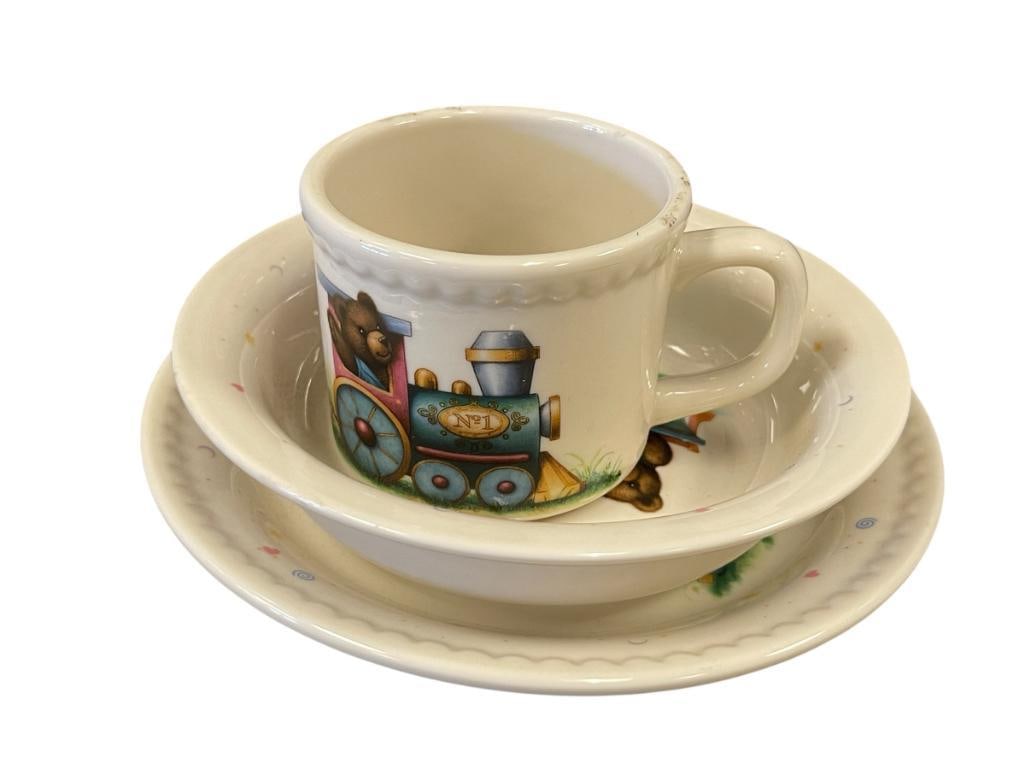 LENOX CHINA BEARS HEIRLOOM CHINA BABY PLATE, BOWL, AND CUP: ILLUSTRATED BEAR DESIGN WITH SHAPES ALONG THE BORDERS, NO CHIPS OR CRACKS 6" BOWL, 7" PLATE, 2 3/4" CUP