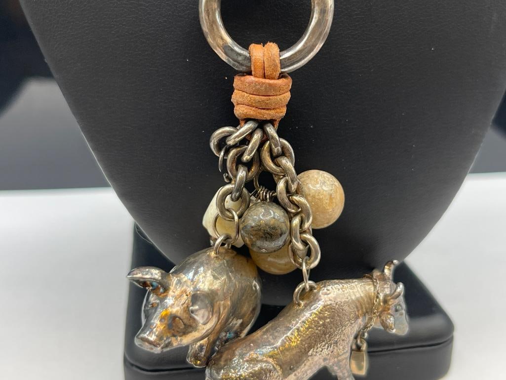 VINTAGE DESIGNER SIGNED STERLING SILVER WESTERN BULL AND PIG DANGLE PENDANT CHAIN LINK NECKLACE - 5